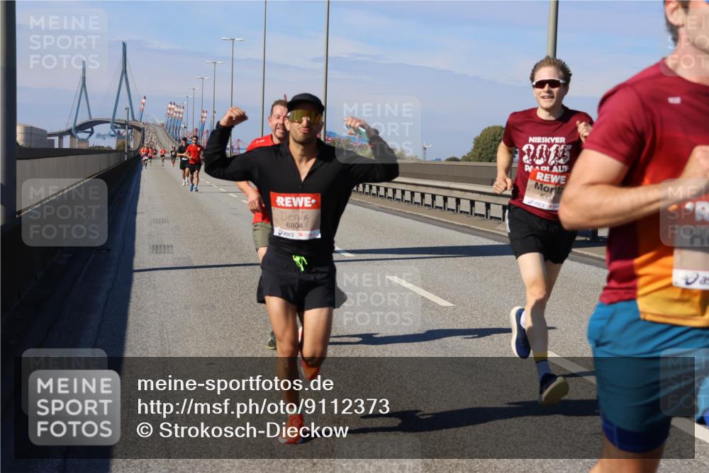 03.10.2025 - Köhlbrandbrückenlauf Strokosch-Dieckow http://msf.ph/oto/9112373 03.10.2025 12:41:15 Position 3 6804, 2015, 633 meine-sportfotos.de