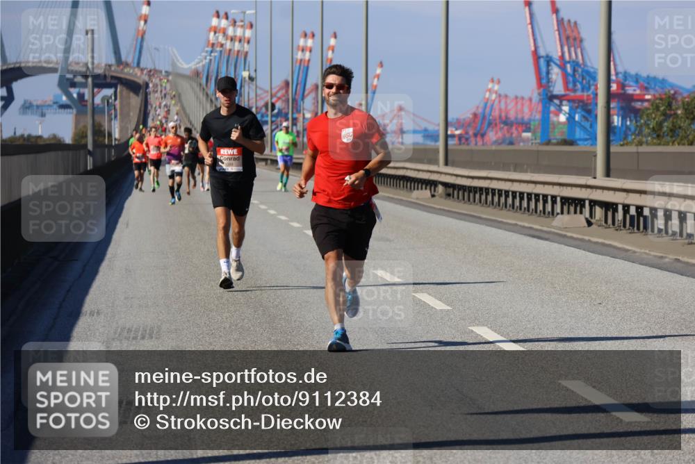 03.10.2025 - Köhlbrandbrückenlauf Strokosch-Dieckow http://msf.ph/oto/9112384 03.10.2025 12:41:21 Position 3 24089 meine-sportfotos.de