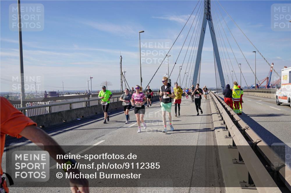 03.10.2025 - Köhlbrandbrückenlauf Michael Burmester http://msf.ph/oto/9112385 03.10.2025 12:54:29 Position 2  meine-sportfotos.de