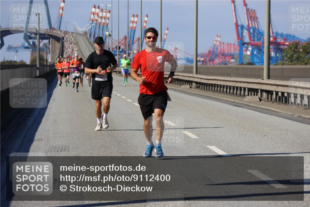 03.10.2025 - Köhlbrandbrückenlauf Strokosch-Dieckow http://msf.ph/oto/9112400 03.10.2025 12:41:21 Position 3  meine-sportfotos.de