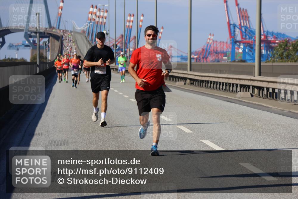 03.10.2025 - Köhlbrandbrückenlauf Strokosch-Dieckow http://msf.ph/oto/9112409 03.10.2025 12:41:21 Position 3  meine-sportfotos.de