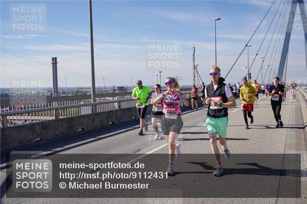 03.10.2025 - Köhlbrandbrückenlauf Michael Burmester http://msf.ph/oto/9112431 03.10.2025 12:54:30 Position 2  meine-sportfotos.de