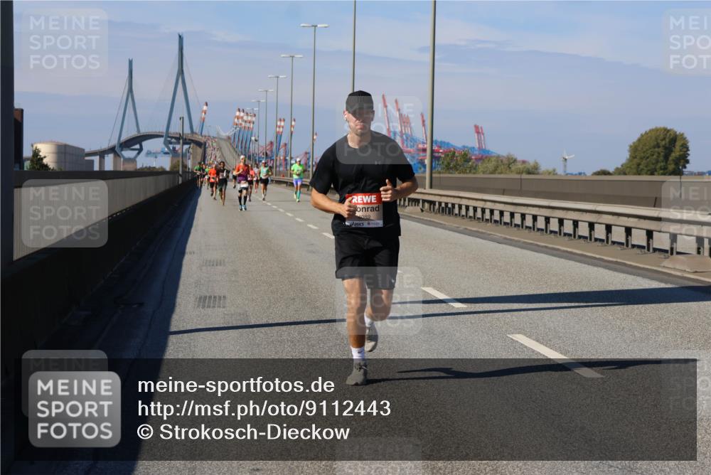 03.10.2025 - Köhlbrandbrückenlauf Strokosch-Dieckow http://msf.ph/oto/9112443 03.10.2025 12:41:27 Position 3 4089 meine-sportfotos.de