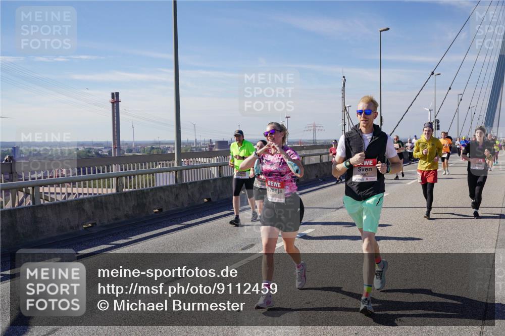 03.10.2025 - Köhlbrandbrückenlauf Michael Burmester http://msf.ph/oto/9112459 03.10.2025 12:54:31 Position 2 4626, 4567 meine-sportfotos.de