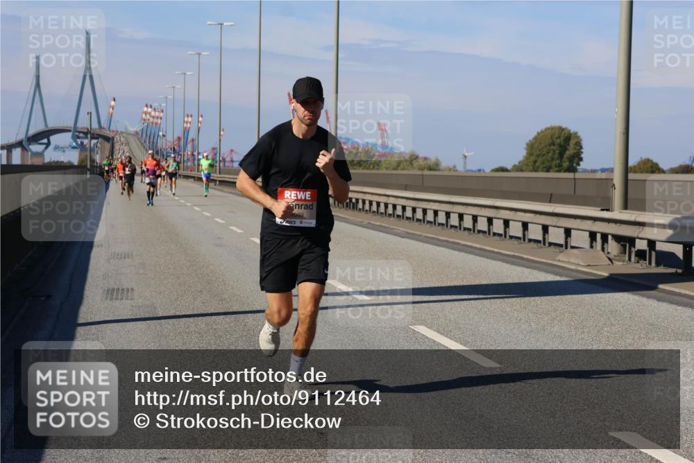 03.10.2025 - Köhlbrandbrückenlauf Strokosch-Dieckow http://msf.ph/oto/9112464 03.10.2025 12:41:27 Position 3 4089 meine-sportfotos.de