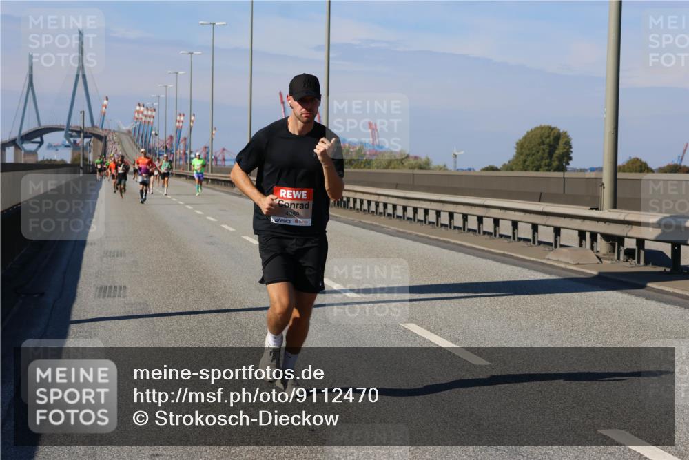 03.10.2025 - Köhlbrandbrückenlauf Strokosch-Dieckow http://msf.ph/oto/9112470 03.10.2025 12:41:27 Position 3 4089 meine-sportfotos.de