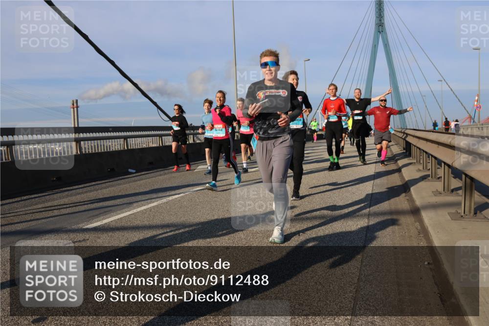 03.10.2025 - Köhlbrandbrückenlauf Strokosch-Dieckow http://msf.ph/oto/9112488 03.10.2025 09:45:54 Position 2 111111 meine-sportfotos.de