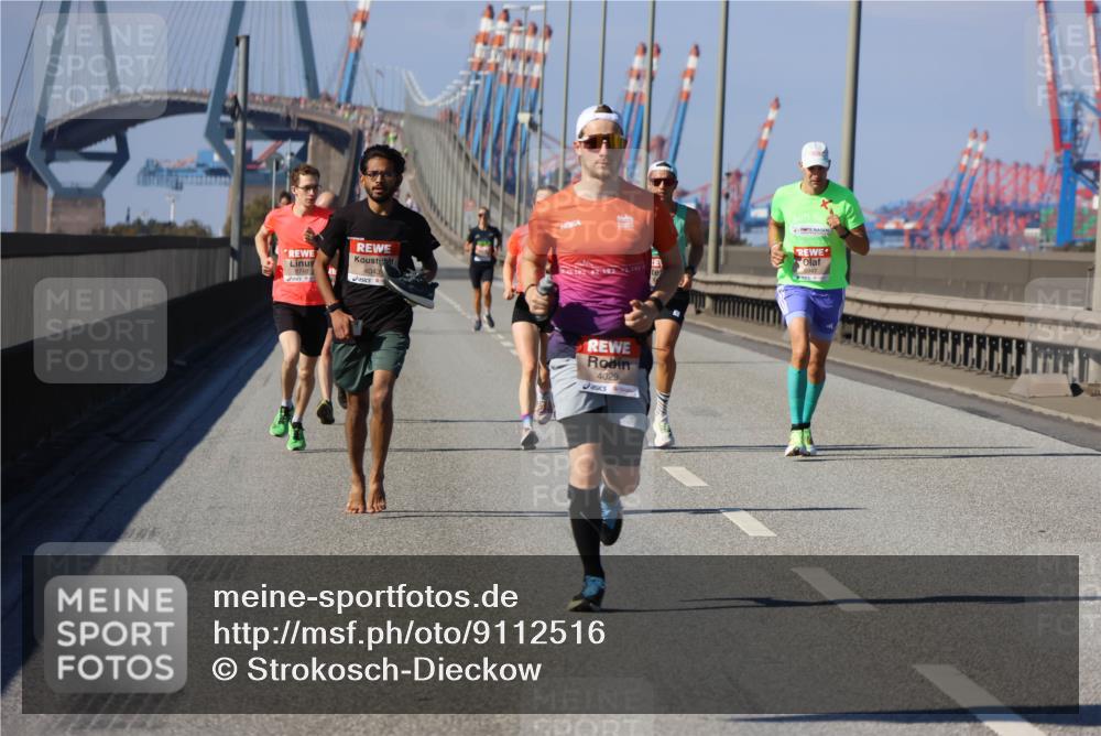 03.10.2025 - Köhlbrandbrückenlauf Strokosch-Dieckow http://msf.ph/oto/9112516 03.10.2025 12:41:37 Position 3 5710, 4043, 4029, 5947 meine-sportfotos.de