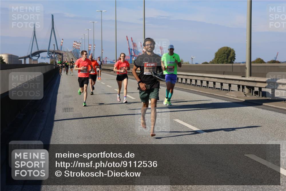 03.10.2025 - Köhlbrandbrückenlauf Strokosch-Dieckow http://msf.ph/oto/9112536 03.10.2025 12:41:42 Position 3  meine-sportfotos.de