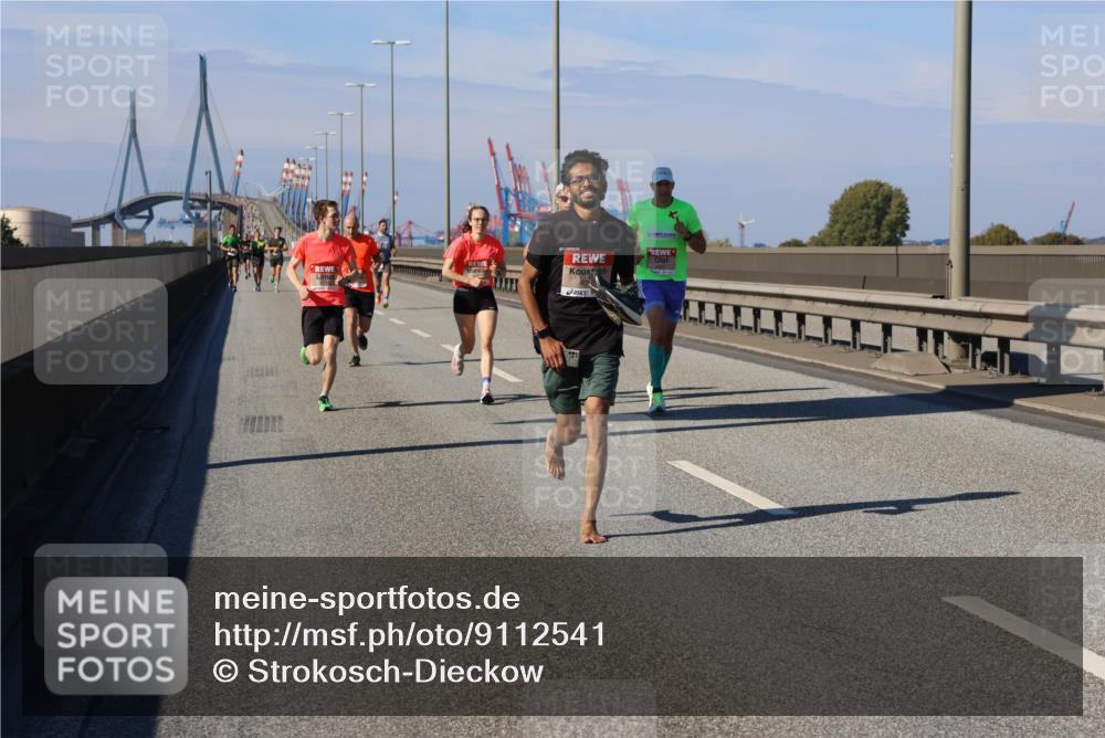 03.10.2025 - Köhlbrandbrückenlauf Strokosch-Dieckow http://msf.ph/oto/9112541 03.10.2025 12:41:42 Position 3  meine-sportfotos.de