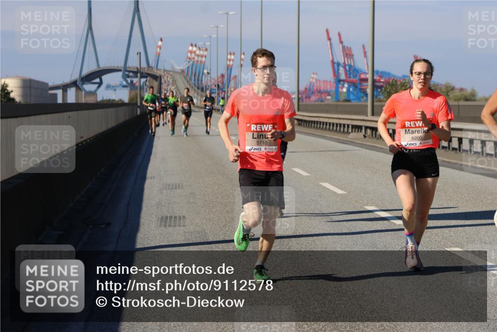 03.10.2025 - Köhlbrandbrückenlauf Strokosch-Dieckow http://msf.ph/oto/9112578 03.10.2025 12:41:44 Position 3 5710, 6200 meine-sportfotos.de
