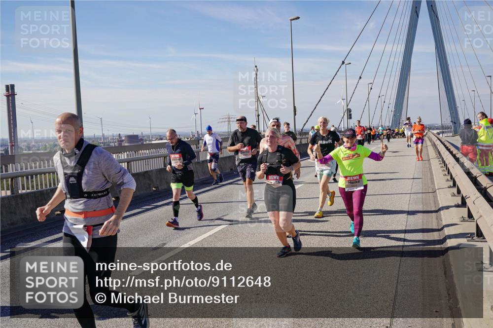 03.10.2025 - Köhlbrandbrückenlauf Michael Burmester http://msf.ph/oto/9112648 03.10.2025 12:54:38 Position 2  meine-sportfotos.de