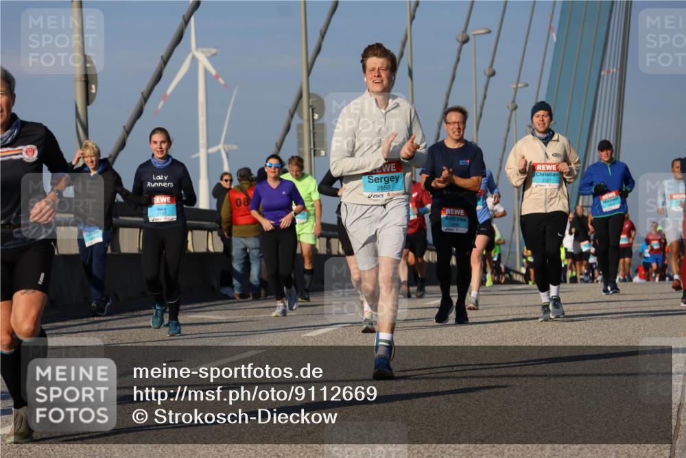 03.10.2025 - Köhlbrandbrückenlauf Strokosch-Dieckow http://msf.ph/oto/9112669 03.10.2025 09:46:12 Position 2 08, 2858, 2027 meine-sportfotos.de