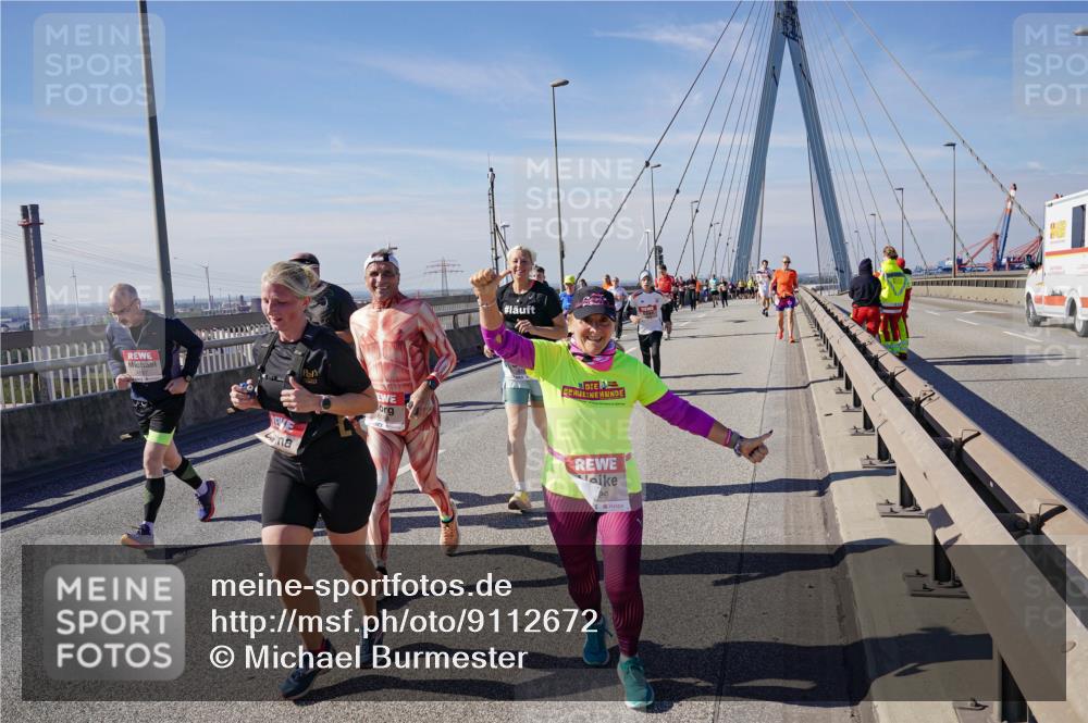 03.10.2025 - Köhlbrandbrückenlauf Michael Burmester http://msf.ph/oto/9112672 03.10.2025 12:54:40 Position 2 29 meine-sportfotos.de
