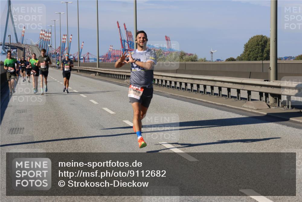 03.10.2025 - Köhlbrandbrückenlauf Strokosch-Dieckow http://msf.ph/oto/9112682 03.10.2025 12:41:52 Position 3  meine-sportfotos.de
