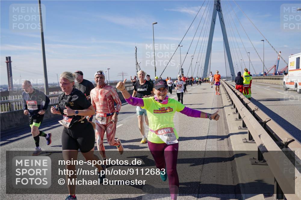 03.10.2025 - Köhlbrandbrückenlauf Michael Burmester http://msf.ph/oto/9112683 03.10.2025 12:54:40 Position 2 4583, 29 meine-sportfotos.de