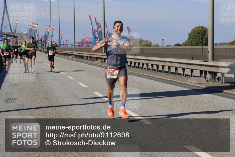 03.10.2025 - Köhlbrandbrückenlauf Strokosch-Dieckow http://msf.ph/oto/9112698 03.10.2025 12:41:52 Position 3 6002 meine-sportfotos.de