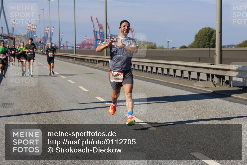 03.10.2025 - Köhlbrandbrückenlauf Strokosch-Dieckow http://msf.ph/oto/9112705 03.10.2025 12:41:52 Position 3 6002 meine-sportfotos.de