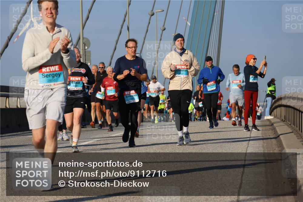 03.10.2025 - Köhlbrandbrückenlauf Strokosch-Dieckow http://msf.ph/oto/9112716 03.10.2025 09:46:13 Position 2 2858, 1408, 2027 meine-sportfotos.de