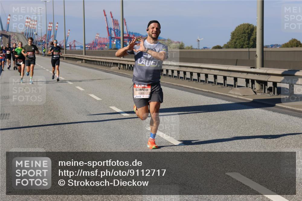 03.10.2025 - Köhlbrandbrückenlauf Strokosch-Dieckow http://msf.ph/oto/9112717 03.10.2025 12:41:52 Position 3 6002 meine-sportfotos.de