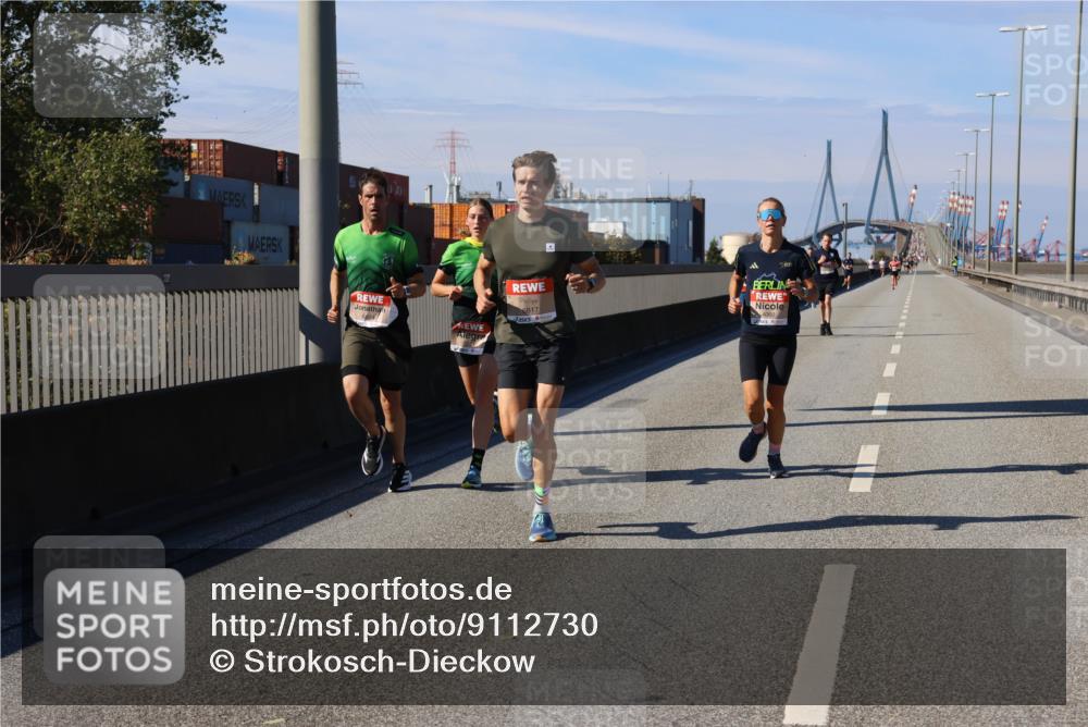 03.10.2025 - Köhlbrandbrückenlauf Strokosch-Dieckow http://msf.ph/oto/9112730 03.10.2025 12:41:59 Position 3 6817, 6624 meine-sportfotos.de