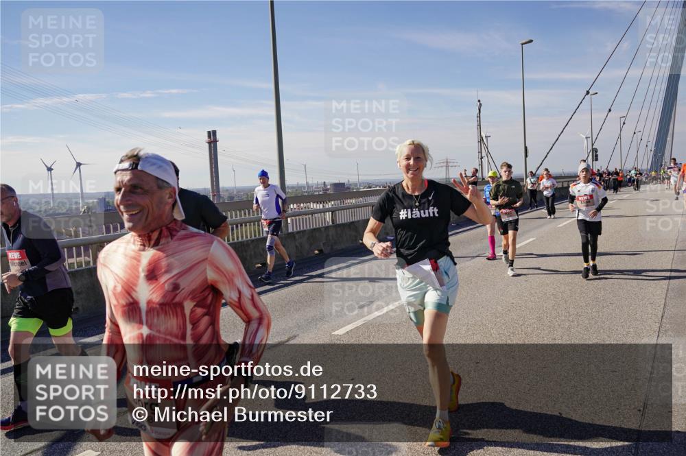 03.10.2025 - Köhlbrandbrückenlauf Michael Burmester http://msf.ph/oto/9112733 03.10.2025 12:54:41 Position 2 28 meine-sportfotos.de