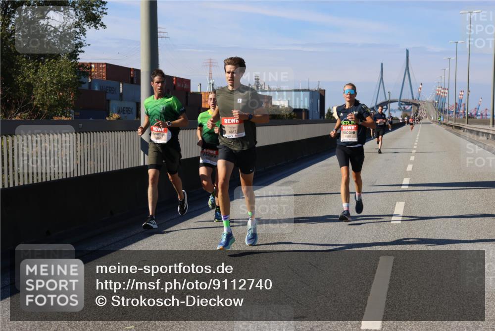 03.10.2025 - Köhlbrandbrückenlauf Strokosch-Dieckow http://msf.ph/oto/9112740 03.10.2025 12:41:59 Position 3 5624, 6817, 4060 meine-sportfotos.de