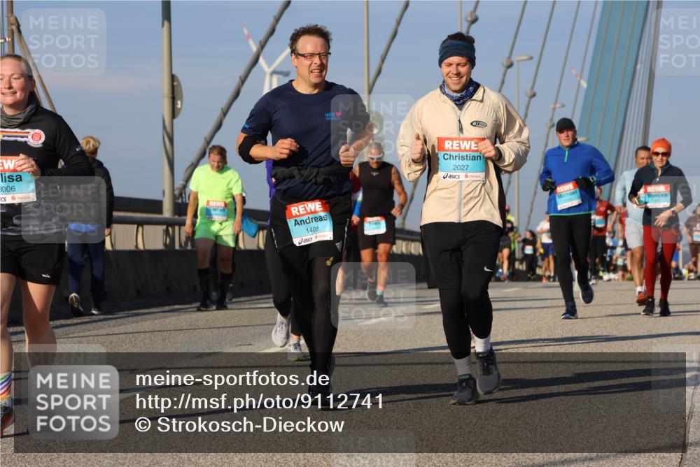 03.10.2025 - Köhlbrandbrückenlauf Strokosch-Dieckow http://msf.ph/oto/9112741 03.10.2025 09:46:17 Position 2 3006, 1408, 2027 meine-sportfotos.de