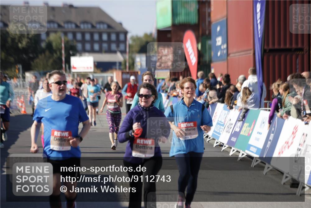 03.10.2025 - Köhlbrandbrückenlauf Jannik Wohlers http://msf.ph/oto/9112743 03.10.2025 13:31:24 Ziel 4800, 4967, 5030, 5310, 5362, 5378, 5425, 5511, 5518, 5519, 5598, 5772, 5773, 6242, 6243, 6559, 6597, 6731 meine-sportfotos.de