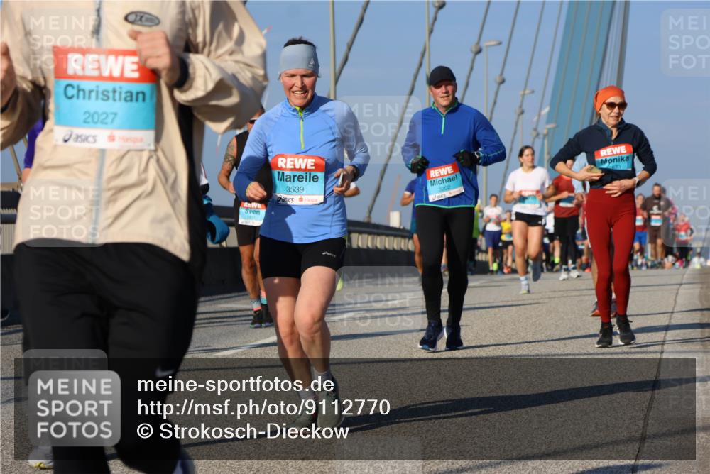 03.10.2025 - Köhlbrandbrückenlauf Strokosch-Dieckow http://msf.ph/oto/9112770 03.10.2025 09:46:20 Position 2 2027, 1435, 3539, 3202, 670 meine-sportfotos.de