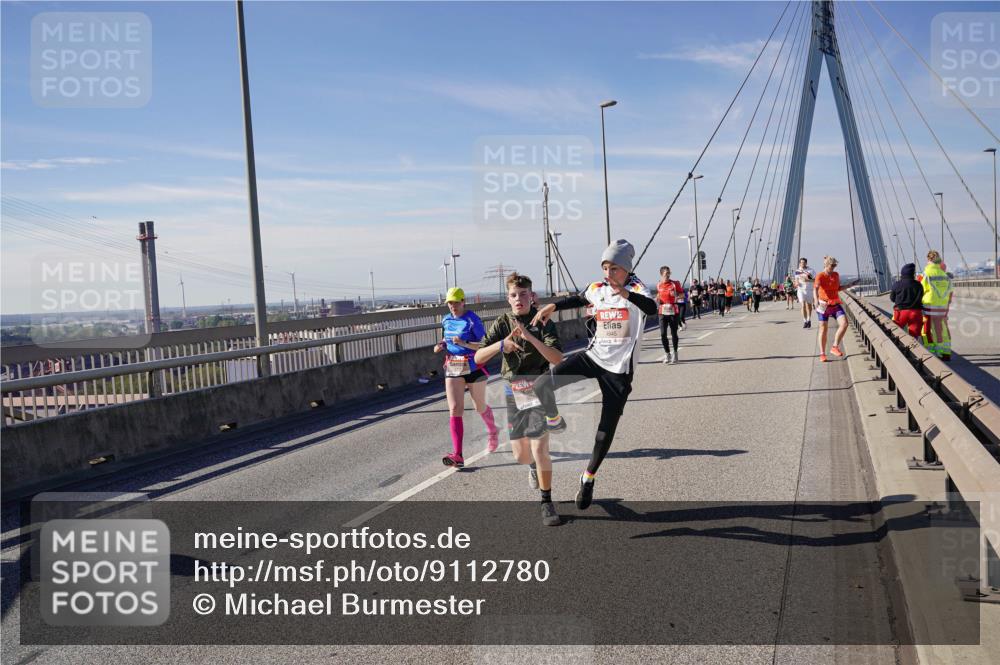 03.10.2025 - Köhlbrandbrückenlauf Michael Burmester http://msf.ph/oto/9112780 03.10.2025 12:54:42 Position 2  meine-sportfotos.de