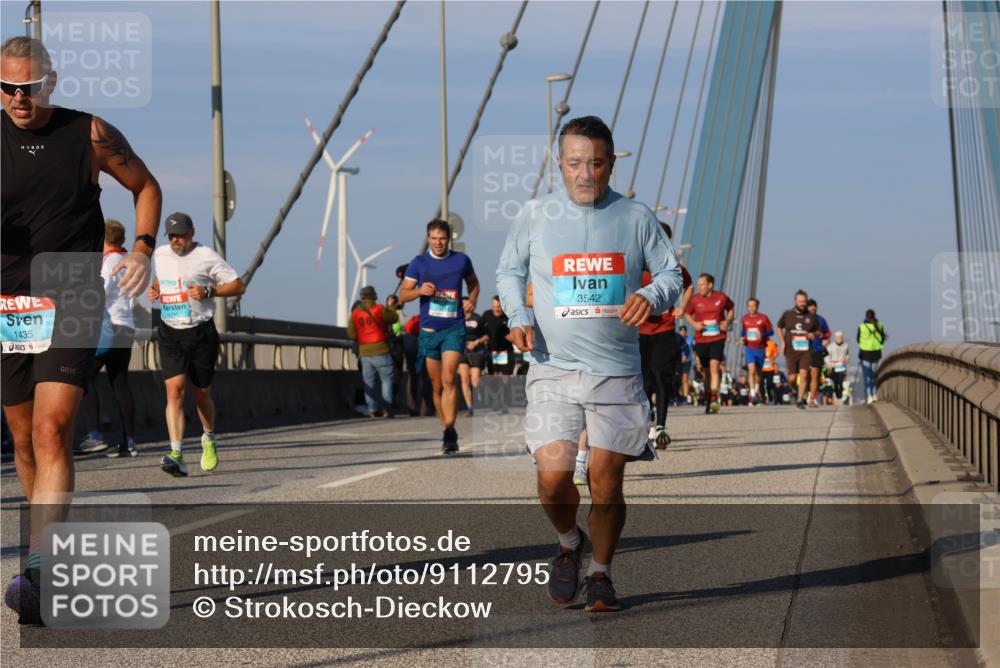 03.10.2025 - Köhlbrandbrückenlauf Strokosch-Dieckow http://msf.ph/oto/9112795 03.10.2025 09:46:25 Position 2 1435, 1, 3542 meine-sportfotos.de