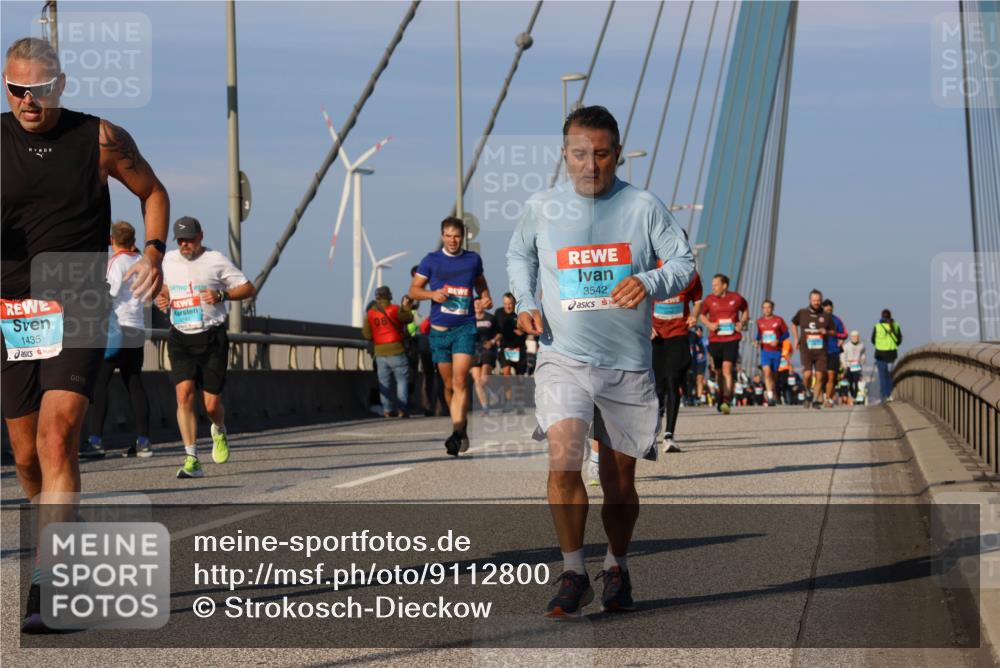 03.10.2025 - Köhlbrandbrückenlauf Strokosch-Dieckow http://msf.ph/oto/9112800 03.10.2025 09:46:25 Position 2 1435, 1, 08, 3542 meine-sportfotos.de