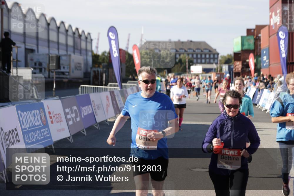 03.10.2025 - Köhlbrandbrückenlauf Jannik Wohlers http://msf.ph/oto/9112803 03.10.2025 13:31:28 Ziel 5030, 5065, 5171, 5222, 5425, 5511, 5518, 5519, 5598, 6597, 6731 meine-sportfotos.de