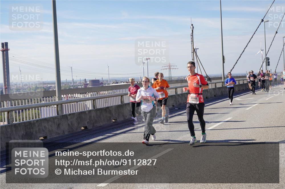 03.10.2025 - Köhlbrandbrückenlauf Michael Burmester http://msf.ph/oto/9112827 03.10.2025 12:54:45 Position 2 4 meine-sportfotos.de