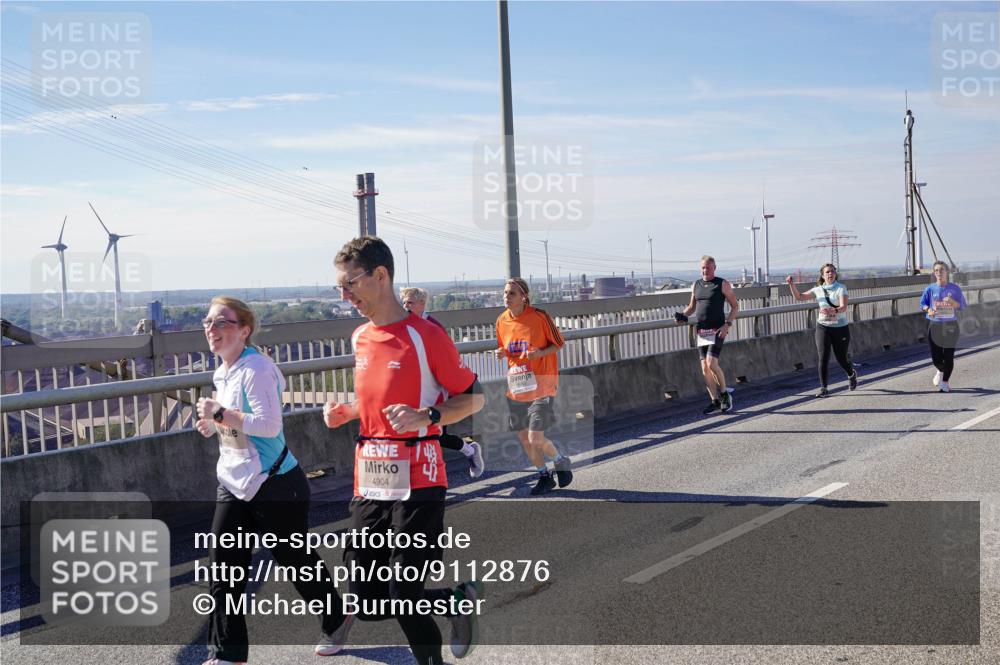 03.10.2025 - Köhlbrandbrückenlauf Michael Burmester http://msf.ph/oto/9112876 03.10.2025 12:54:47 Position 2 4904 meine-sportfotos.de