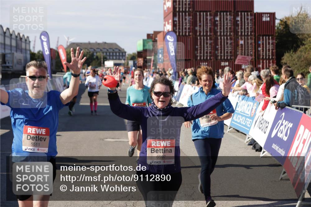 03.10.2025 - Köhlbrandbrückenlauf Jannik Wohlers http://msf.ph/oto/9112890 03.10.2025 13:31:29 Ziel 5030, 5065, 5171, 5222, 5425, 5511, 5518, 5519, 5598, 6597, 6731 meine-sportfotos.de