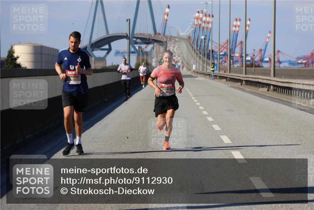 03.10.2025 - Köhlbrandbrückenlauf Strokosch-Dieckow http://msf.ph/oto/9112930 03.10.2025 12:42:18 Position 3 104, 4209 meine-sportfotos.de