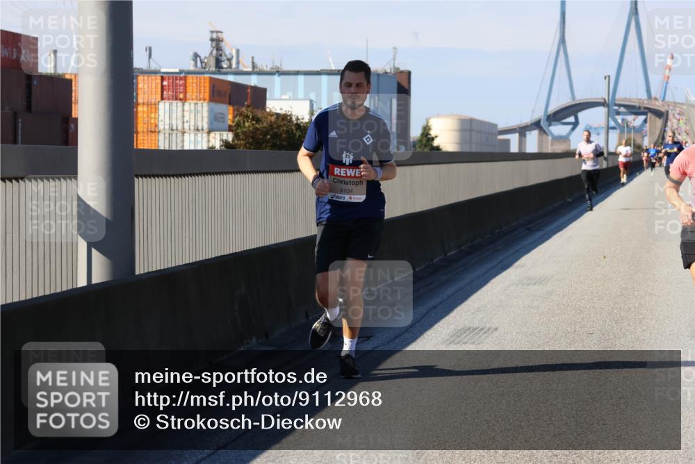 03.10.2025 - Köhlbrandbrückenlauf Strokosch-Dieckow http://msf.ph/oto/9112968 03.10.2025 12:42:21 Position 3 4104 meine-sportfotos.de
