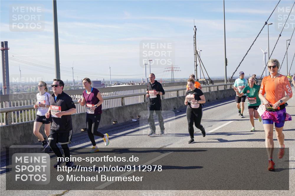 03.10.2025 - Köhlbrandbrückenlauf Michael Burmester http://msf.ph/oto/9112978 03.10.2025 12:54:55 Position 2  meine-sportfotos.de