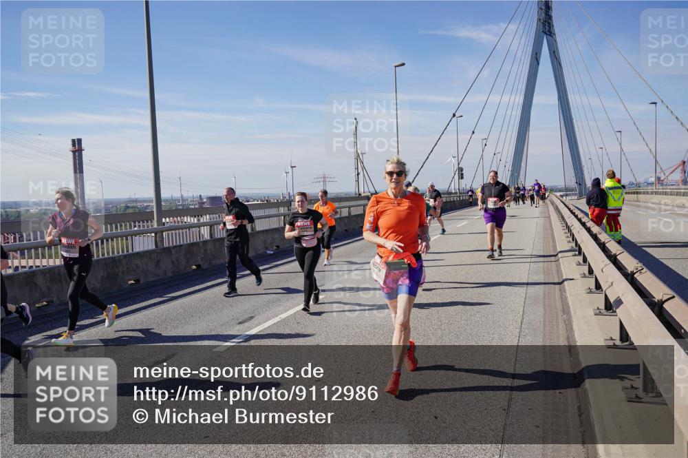 03.10.2025 - Köhlbrandbrückenlauf Michael Burmester http://msf.ph/oto/9112986 03.10.2025 12:54:56 Position 2  meine-sportfotos.de