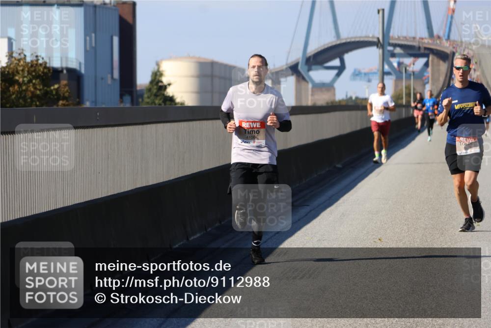 03.10.2025 - Köhlbrandbrückenlauf Strokosch-Dieckow http://msf.ph/oto/9112988 03.10.2025 12:42:29 Position 3 4106 meine-sportfotos.de