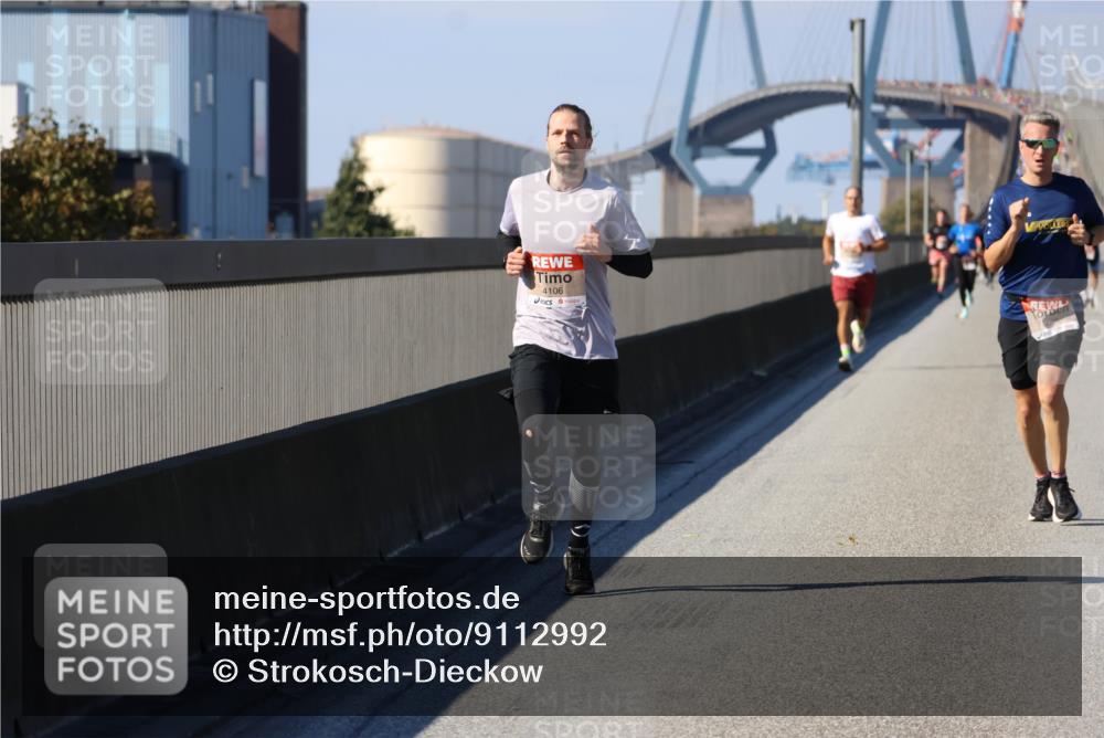 03.10.2025 - Köhlbrandbrückenlauf Strokosch-Dieckow http://msf.ph/oto/9112992 03.10.2025 12:42:30 Position 3 4106 meine-sportfotos.de