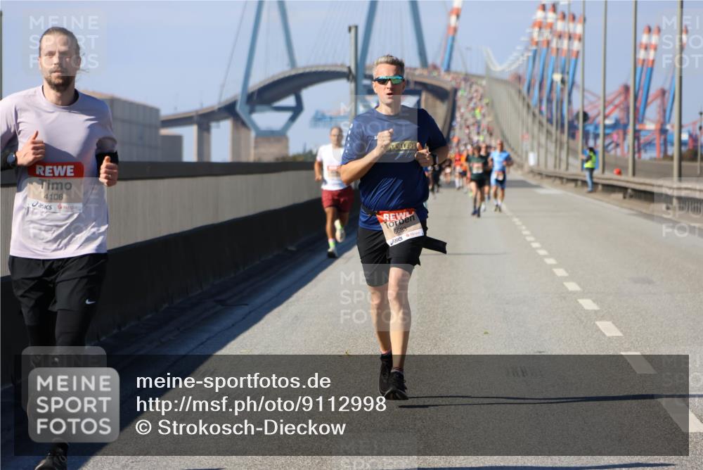 03.10.2025 - Köhlbrandbrückenlauf Strokosch-Dieckow http://msf.ph/oto/9112998 03.10.2025 12:42:32 Position 3 4106, 6683 meine-sportfotos.de
