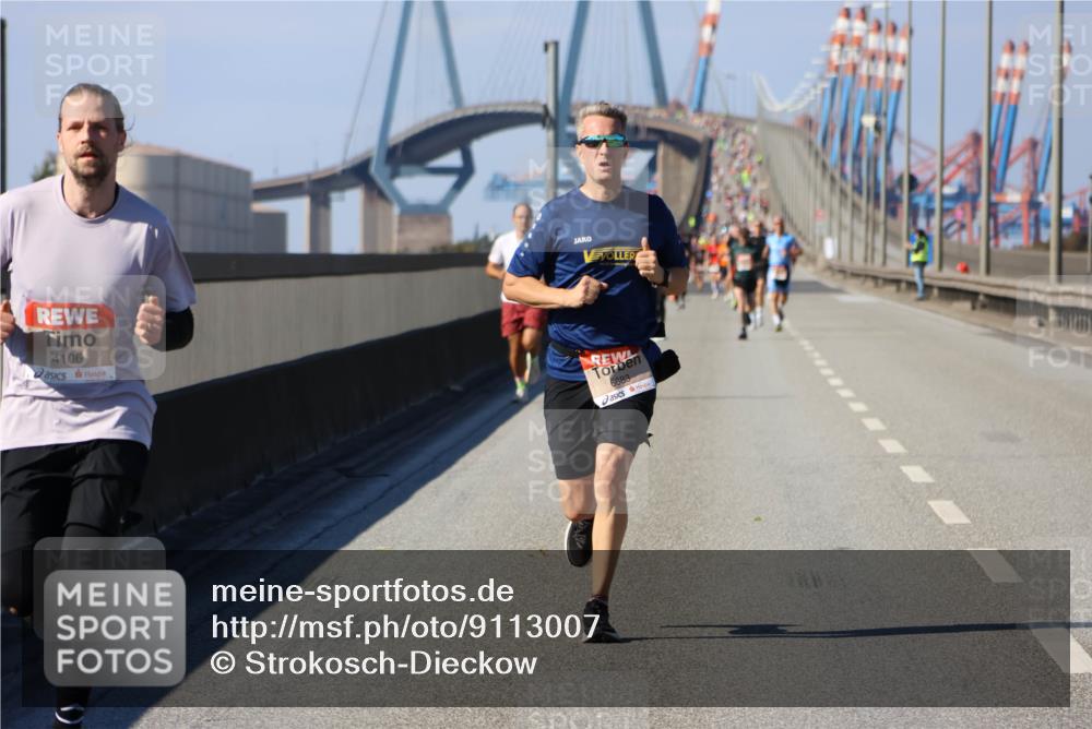 03.10.2025 - Köhlbrandbrückenlauf Strokosch-Dieckow http://msf.ph/oto/9113007 03.10.2025 12:42:32 Position 3 4106, 6683 meine-sportfotos.de