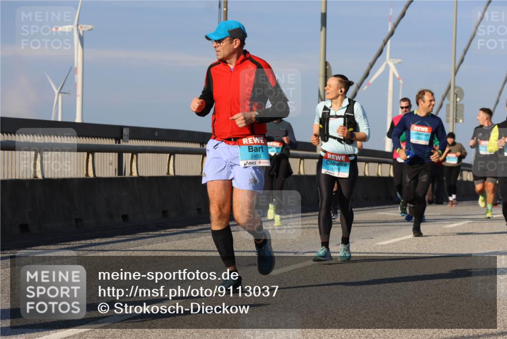 03.10.2025 - Köhlbrandbrückenlauf Strokosch-Dieckow http://msf.ph/oto/9113037 03.10.2025 09:46:58 Position 2 2450, 1919 meine-sportfotos.de