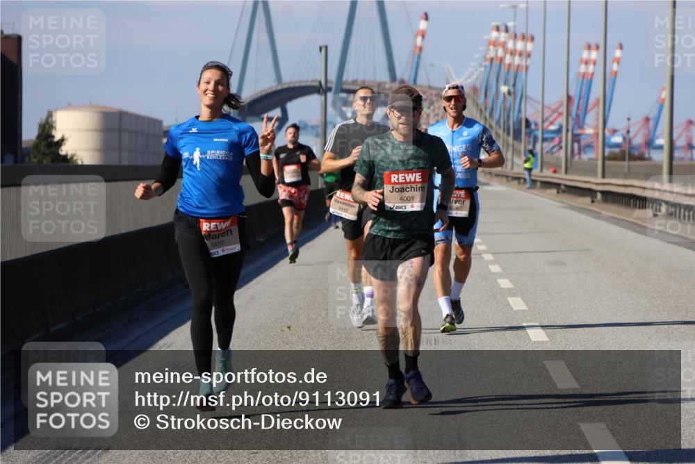 03.10.2025 - Köhlbrandbrückenlauf Strokosch-Dieckow http://msf.ph/oto/9113091 03.10.2025 12:42:55 Position 3 6410, 4001, 6480, 4028 meine-sportfotos.de