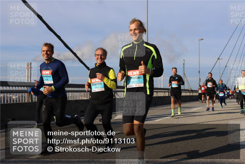 03.10.2025 - Köhlbrandbrückenlauf Strokosch-Dieckow http://msf.ph/oto/9113103 03.10.2025 09:47:04 Position 2 1558, 1464, 1201 meine-sportfotos.de