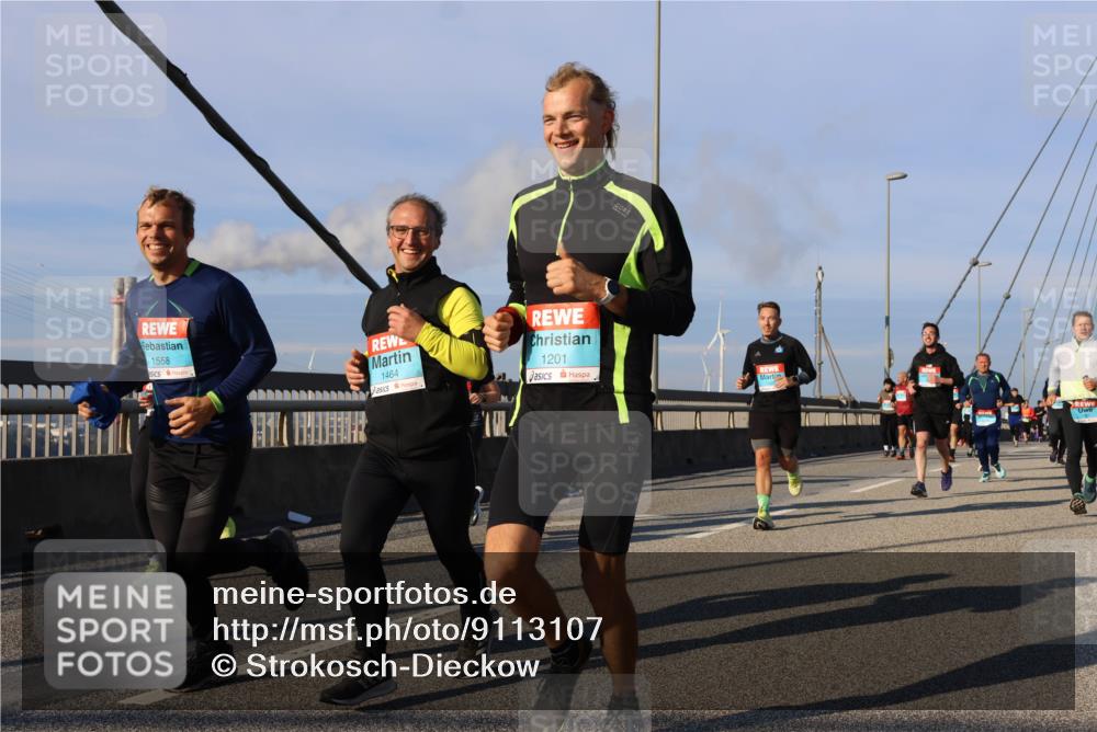 03.10.2025 - Köhlbrandbrückenlauf Strokosch-Dieckow http://msf.ph/oto/9113107 03.10.2025 09:47:04 Position 2 1201, 1558, 1464 meine-sportfotos.de