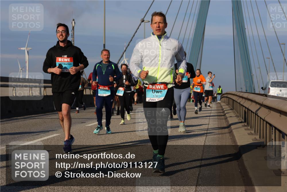 03.10.2025 - Köhlbrandbrückenlauf Strokosch-Dieckow http://msf.ph/oto/9113127 03.10.2025 09:47:06 Position 2 1805, 1367 meine-sportfotos.de